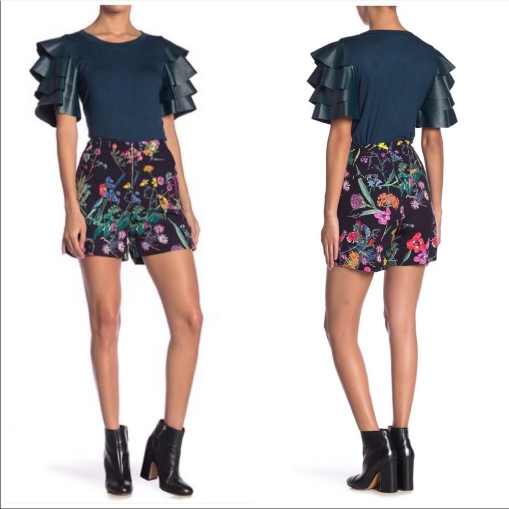 Garcia floral high waist shorts small💙